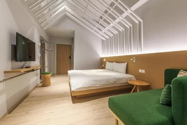 房型依設計不同，設備略有不同，客房設施請依現場提供為準