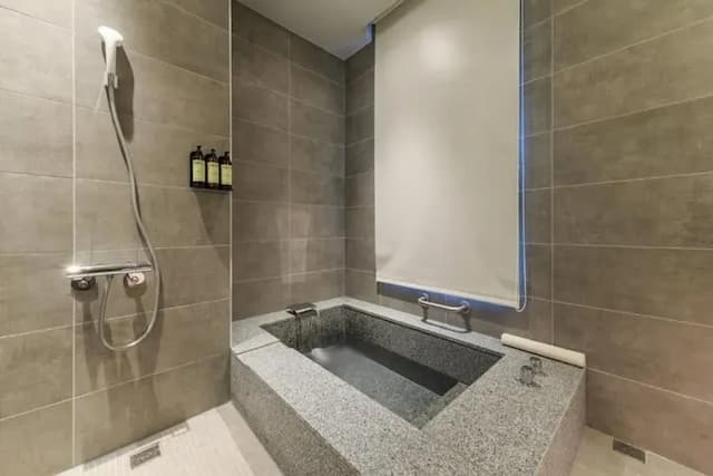 房型依設計不同，設備略有不同，客房設施請依現場提供為準