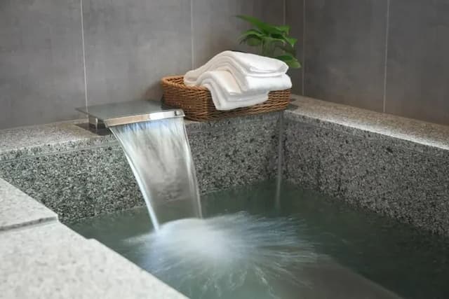 房型依設計不同，設備略有不同，客房設施請依現場提供為準