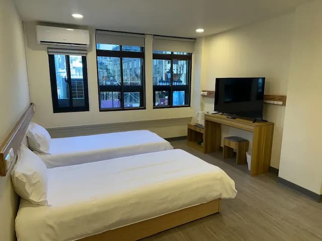 慢且洄瀾文旅飯店｜花蓮市中心美食吃不停｜香榭大道上-標準雙床房 - 無停車位-2