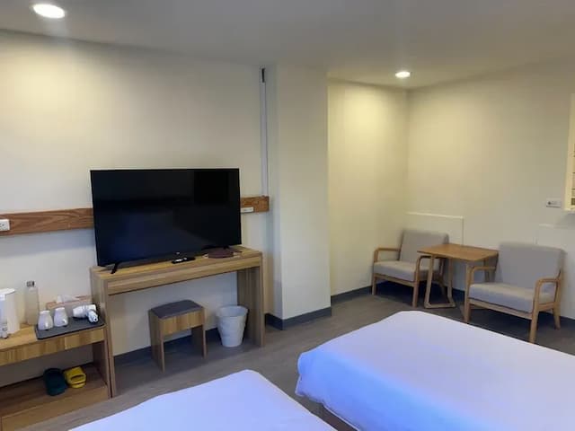 慢且洄瀾文旅飯店｜花蓮市中心美食吃不停｜香榭大道上-標準雙床房 - 無停車位-3