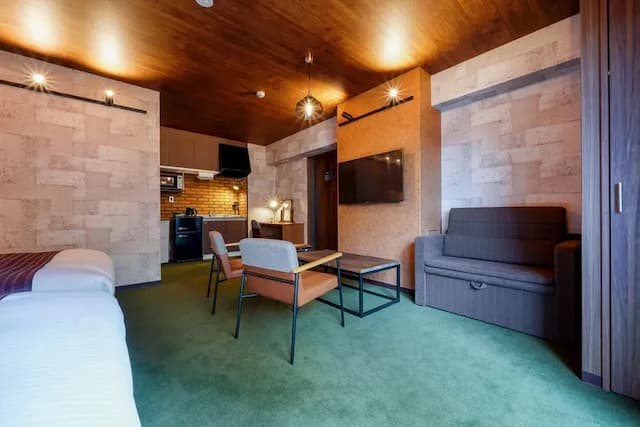 RESI STAY BRIX-ダブルベッド２台、ソファベッド１台-3