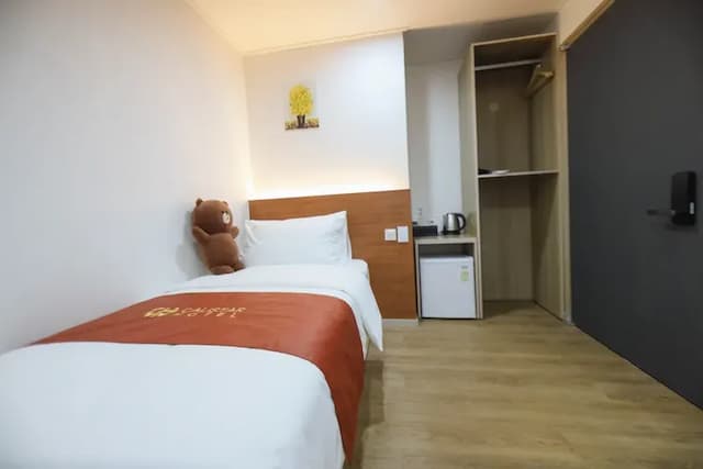 Calistar Hotel-Single Room, Private Bathroom-2
