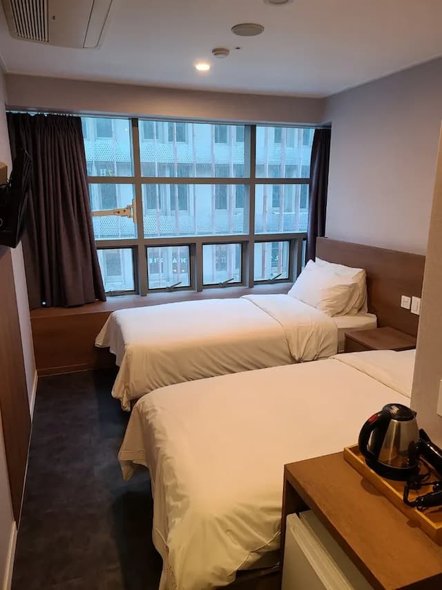 Calistar Hotel-Twin Room, Private Bathroom-8