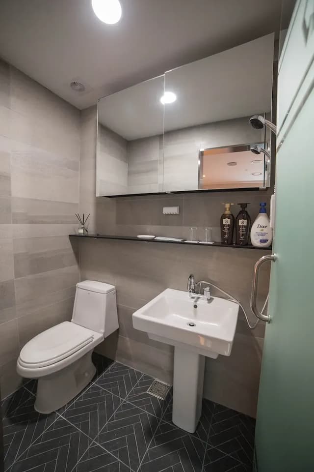 Calistar Hotel-Triple Room, Private Bathroom-11