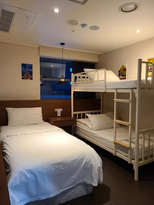 Calistar Hotel-Triple Room, Private Bathroom-2