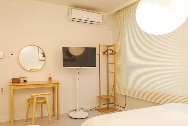 [オープン割引]弘大、江南、明洞、高渓ドーム30分/ソウル大/関岳山/ソウル大ベンチャータウン駅5分-首爾沙飯店，距離首爾熱門景點弘大、江南和明洞僅 30 分鐘車程-5