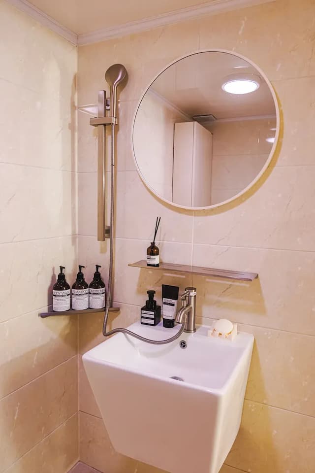 [オープン割引]弘大、江南、明洞、高渓ドーム30分/ソウル大/関岳山/ソウル大ベンチャータウン駅5分-首爾沙飯店，距離首爾熱門景點弘大、江南和明洞僅 30 分鐘車程-11