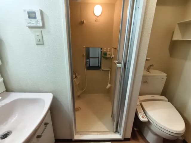 Within walking distance of Airport Bus Terminal/JR Namba Station, 5 minutes walk from JR Ashiharabashi Station, 1 room per floor-South Village 501-3