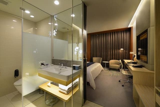 ゴールデンチューリップ グローリーファインホテル-Deluxe Double Room-5