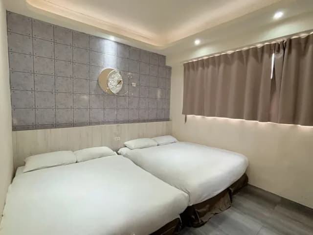 和興大飯店-商務四人房-1