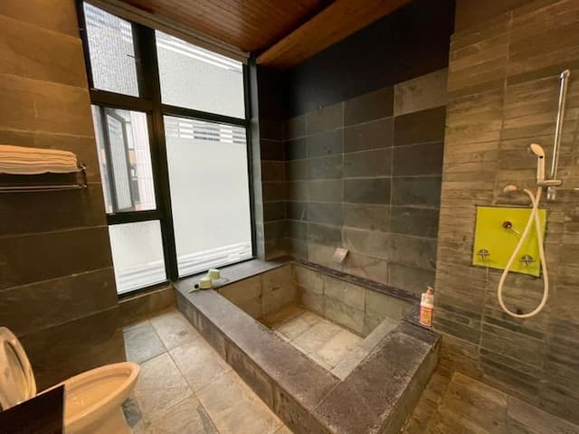 泉嘉親子溫泉會館 l 多種卡通主題房-樓中樓四人房-6