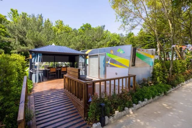 天成逸旅-朋趣豪華露營｜全新露營車、全包式度假體驗-【露營車】曙光號 (4人入住)-5