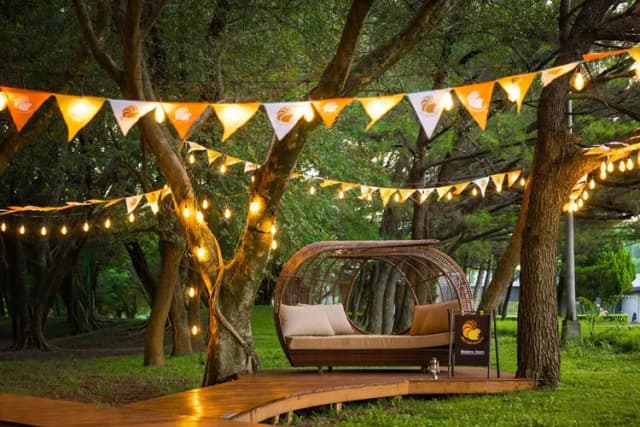 天成逸旅-朋趣豪華露營｜全新露營車、全包式度假體驗-【露營車】曙光號 (4人入住)-3