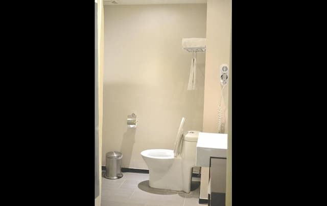 Wholesome Hotel-COZY Double Room - No Window-6