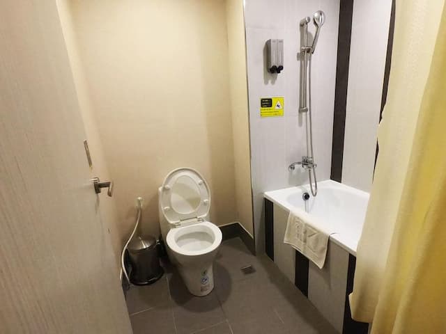 Wholesome Hotel-Standard Double Room - with window-6