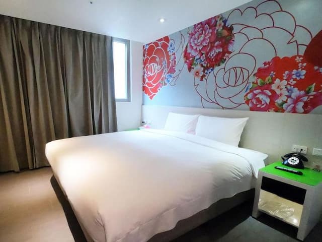 Wholesome Hotel-Standard Double Room - with window-1