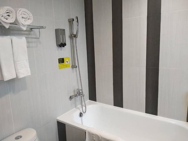 Wholesome Hotel-Standard Double Room - with window-4