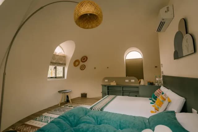 Boholand-Four-person room (one night's stay plus two meals)-2