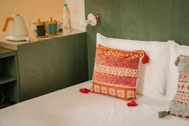 Boholand-Four-person room (excluding meal package)-5