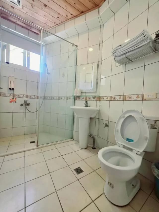 Q House-Four-person room-3