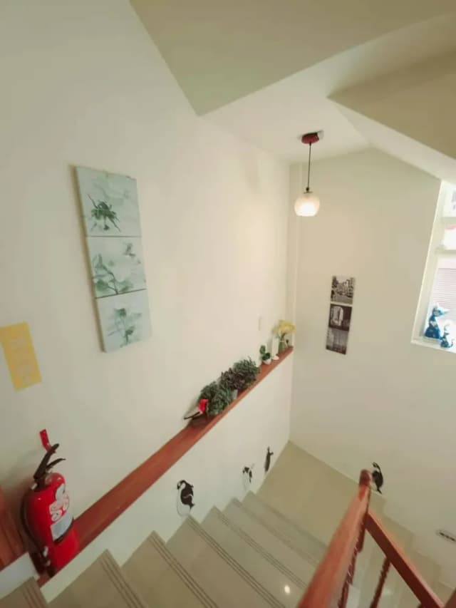 Q House-Six-person room-5