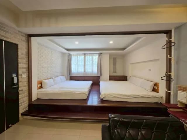 Q House-Six-person room-2