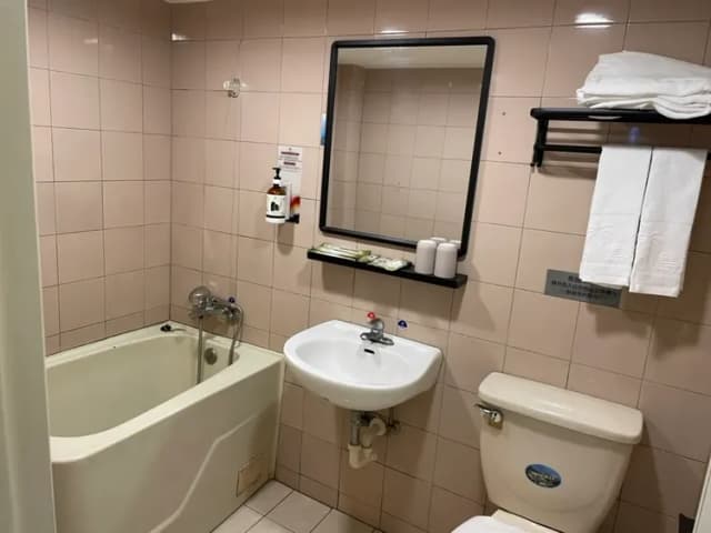 和興大飯店-商務六人房-2