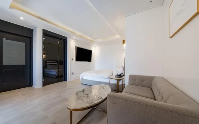 H Moment 飯店 松亭店-標準雙人房-10