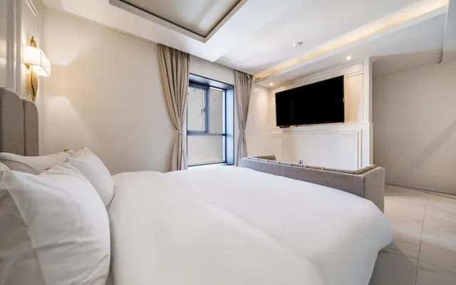 H Moment 飯店 松亭店-高級雙人房-11