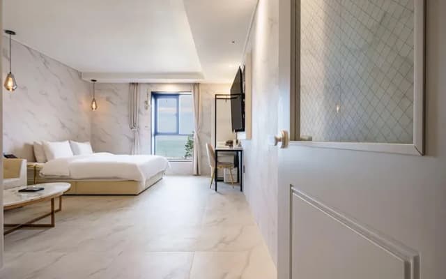 H Moment 飯店 松亭店-豪華雙人房-12