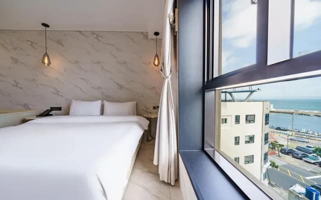 H Moment 飯店 松亭店-豪華雙人房-14