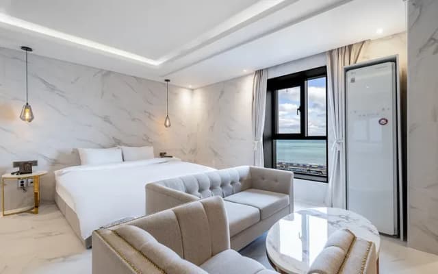 H Moment 飯店 松亭店-精緻套房（雙人床）-1