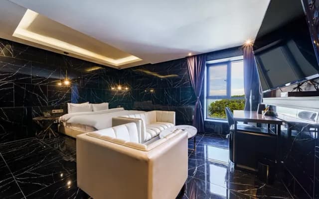 H Moment 飯店 松亭店-精緻套房（雙人床）-9