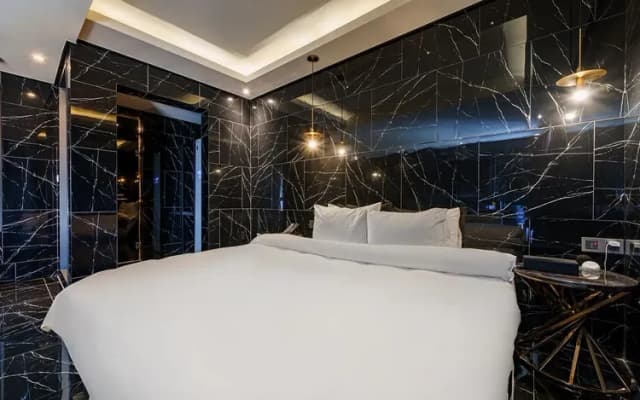 H Moment 飯店 松亭店-精緻套房（雙人床）-10