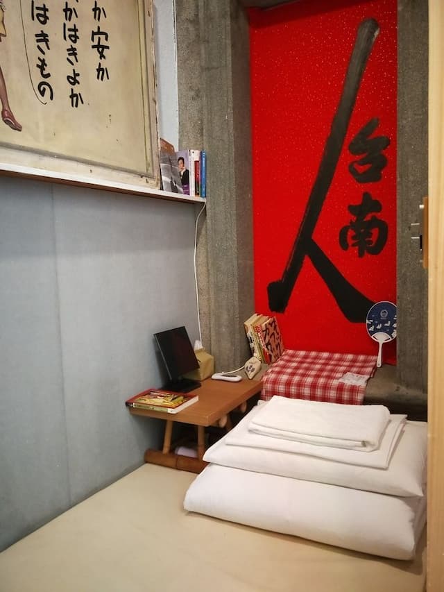 wabisabi-100years Chinese Qing Dynasty and Japan Mixed style Old Tainan Patio House-Couchette Room in Patio for travel alone-6