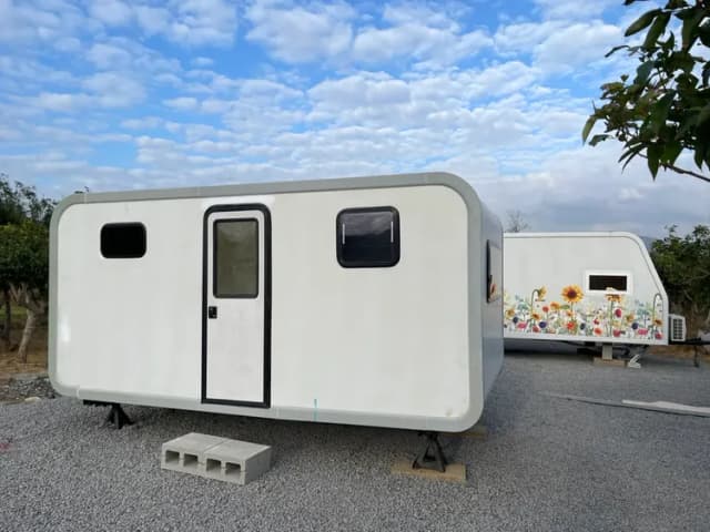 墾丁遊憩學苑-渡假營地-小星星露營車-1