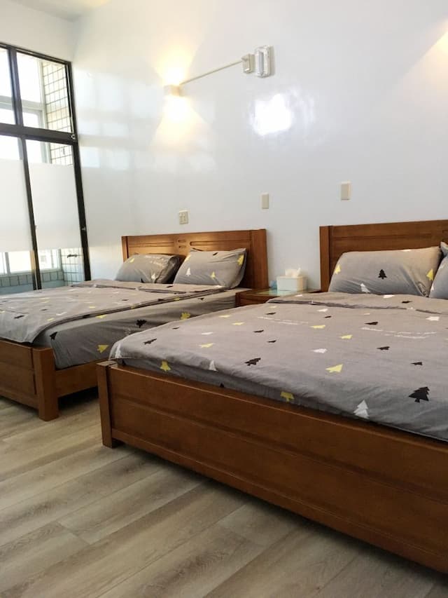 Reui Heng Guesthouse-Family Room with Window-1