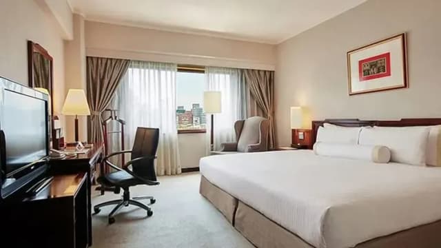 【High Speed Rail Holiday】 2-Day Free Travel at Howard Plaza Hotel Taipei-Superior single bed room (1 queen bed - breakfast included)-1