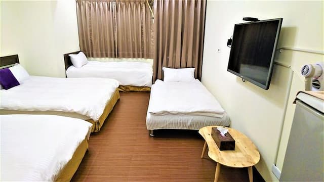 펑 클랜 베어 홈  (Feng clan bear home)-B6D2(exquisite family 6 people room) (1 rooms, 2 bathrooms) Taichung Fengjia Night Market Accommodation-2