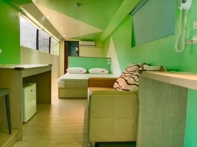 星雲谷-星空露营车套房-星空露營車-4