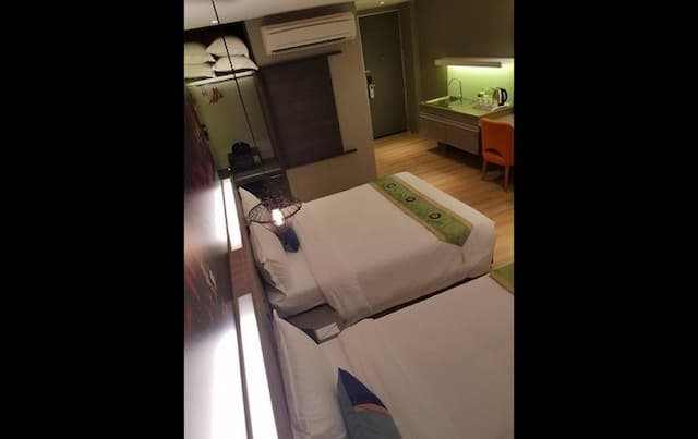 Bizotel Premier Hotel & Residence-Deluxe Triple Room(With Breakfast)-5