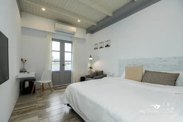 Blue White Bed and Breakfast-Blue Double Room-6