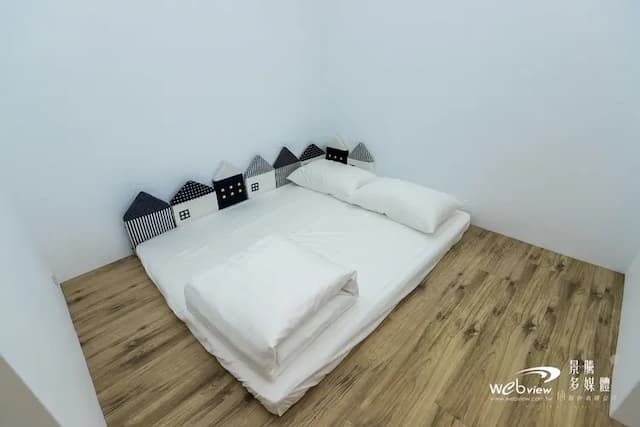 Blue White Bed and Breakfast-White  Quadruple Room-7