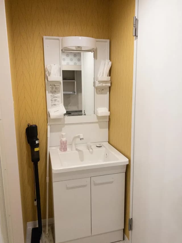 RISE HOTEL SHINJUKU-202－圓點客房｜8人入住｜訂製大雙層床｜42㎡-15