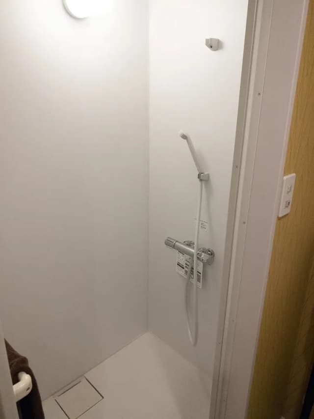 RISE HOTEL SHINJUKU-202－圓點客房｜8人入住｜訂製大雙層床｜42㎡-14