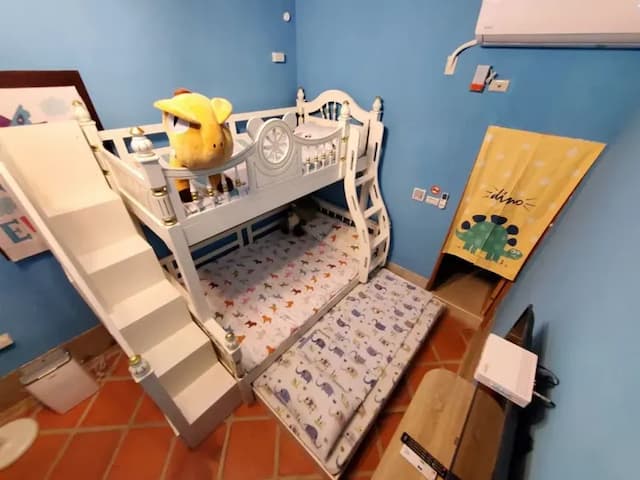 Xiehuier B&B Children's House-Family children's room（Blue)-10