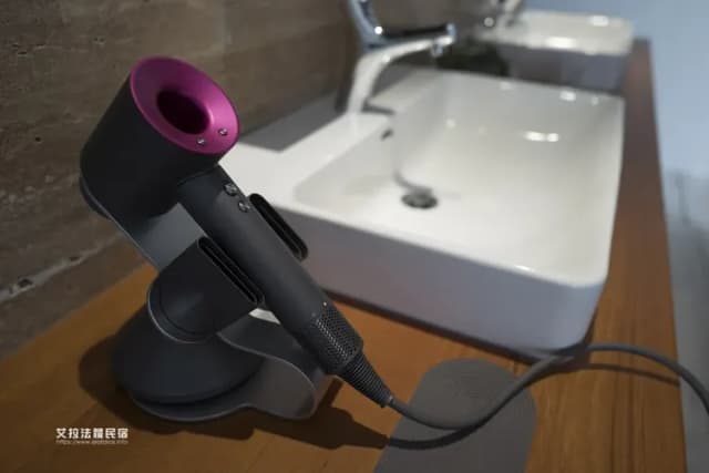 艾拉法蘿民宿-泳池雙人房-6