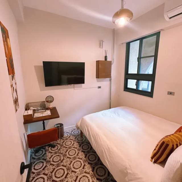 台南包棟酩宿｜6-12人包棟、調酒/電麻/KTV/酒吧風、近台南火車站-6-12人小資包棟｜絕美酒吧風｜影音歡唱｜電動麻將｜SWITCH機｜投鏢機-13