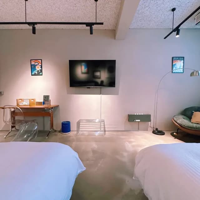 台南包棟酩宿｜6-12人包棟、調酒/電麻/KTV/酒吧風、近台南火車站-6-12人小資包棟｜絕美酒吧風｜影音歡唱｜電動麻將｜SWITCH機｜投鏢機-7